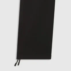 CLASSY STRAIGHT BLACK